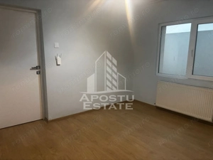Apartament la casa cu 2 camere, curte proprie, Ghiroda - imagine 2
