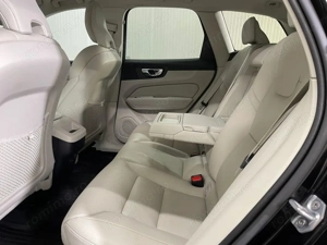 Volvo XC 60 - imagine 12