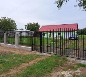 Casa cu teren 2700 mp la 22 km de Oradea