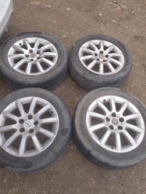 Se vinde genti pe 5 prezoane  - imagine 2