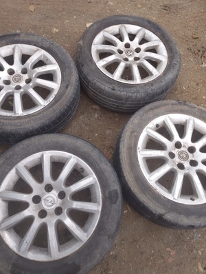 Se vinde genti pe 5 prezoane  - imagine 3