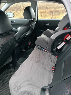 Hyundai i30 2011 1.4 benzina+gpl - imagine 9