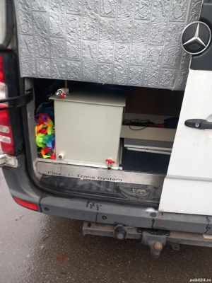Vand (schimb)Autorulotă Mercedes Sprinter 2007,ofer 15000 eur - imagine 7