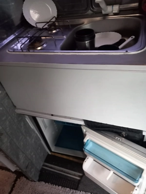 Vand (schimb)Autorulotă Mercedes Sprinter 2007,ofer 15000 eur - imagine 3