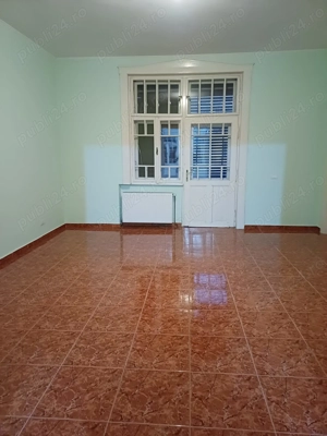 Vila de inchiriat P+E+M in zona Prefectura - imagine 2