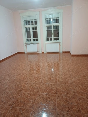 Vila de inchiriat P+E+M in zona Prefectura - imagine 3