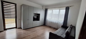 Închiriez apartament cu o cameră + parcare pe strada Dâmboviței, Mărăști