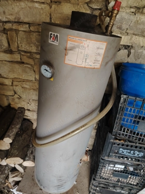 Vând boiler pe lemne 90lt..! 