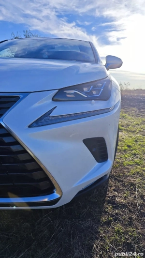 Lexus NX300h Luxury full, garantie 4ani, carte service 4x4 panorama - imagine 2