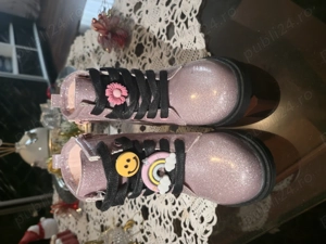 Ghetute pentru fetite nr 28 si 29  - imagine 2