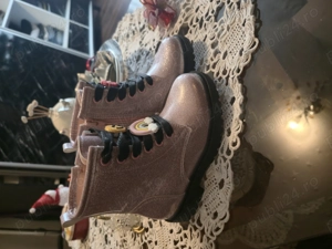 Ghetute pentru fetite nr 28 si 29  - imagine 3