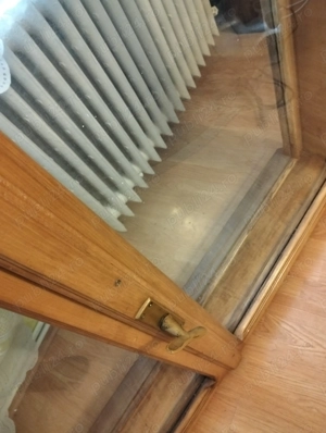 2 ferestre lemn de tei și usa intrare apt din brad - imagine 2