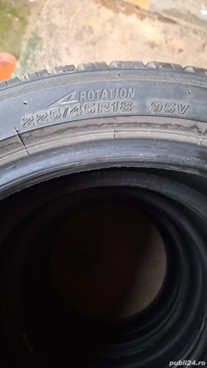 Se vinde Set anvelope iarnă Bridgestine Blizzak LM005 225 / 45 R 18 95V
