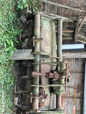 Vând Tractor U445  Remorcă (basculabilă) Freză  Plug 