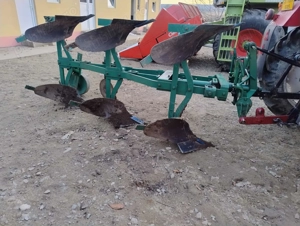 Vând Plug Gassner fără gram de uzura . Vopsea originala , pt cunoscători. - imagine 4