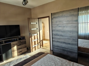 Vand casa individuala, parte dintr-un duplex - imagine 6