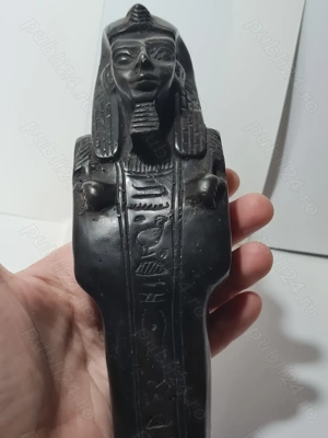 statuetă zeitate egipteană