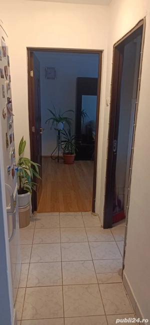 Inchiriez apartament