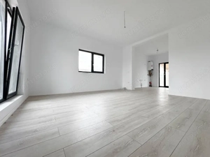 Casa individuala 4 camere,648mp teren,93mp utili, asfalt -Mosnita Noua