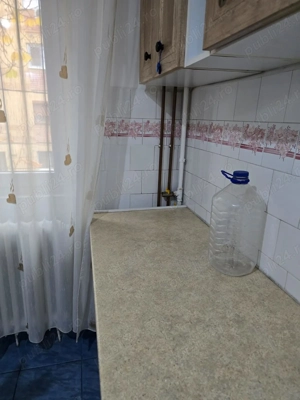 Apartament 3 camere Lipovei etaj 1 strada Ecoului amenajat mobilat utilat ocupabil imediat - imagine 2