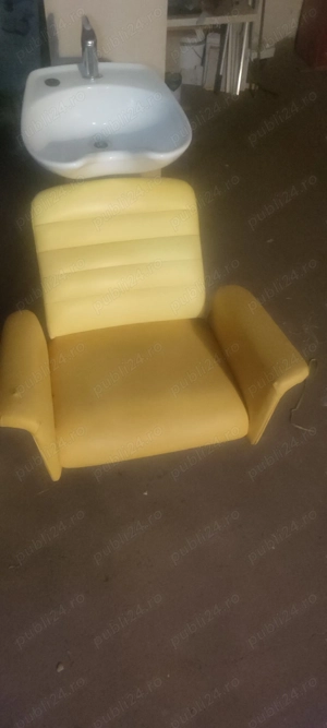 Scafa cu scaun pentru salon - functionala 