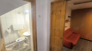  Închiriez spațiu comercial 25 mp, situat în Copou, cu posibilitatea extinderii până la 50 mp în f - imagine 7