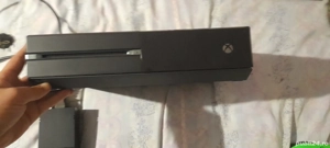 Xbox One + Maneta + Jocuri - 600 lei negociabil - imagine 3