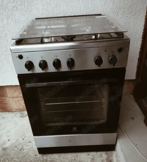 vand aragaz pe gaz electrolux