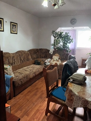 Vand apartament 3 camere decomandat 