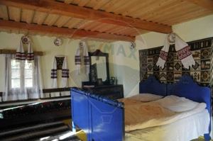 Vânzare ansamblu de 5 căsuțe tradiționale Maramureș/ Botiza - imagine 5