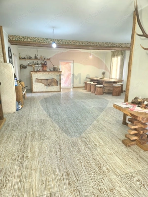 Casă / Vilă cu 6 camere de vânzare - imagine 8