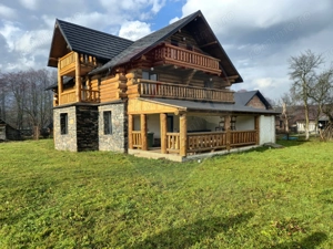 Casă / Vilă cu 6 camere de vânzare - imagine 17