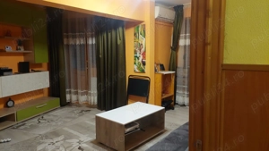 Ofer spre închiriere apartament 3 camere