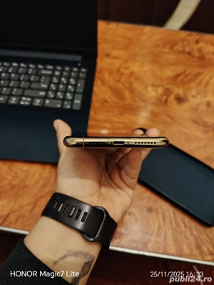 Vând iPhone 11 pro max 