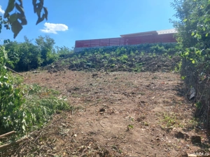 Vând teren intrvilant  - imagine 8