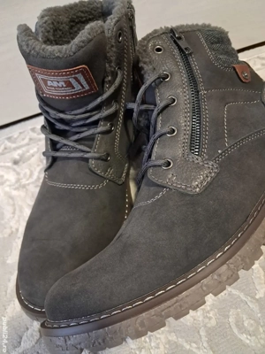 Ghete bărbătești mărimea 42 cu șireturi și fermoar 