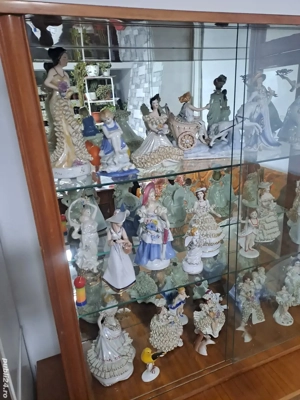 Vand 29 de bibelouri 