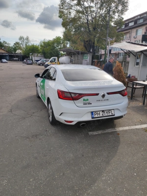 Vând Renault Megane 4 colantat