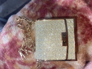 Gentuță cu rujuri - imagine 3