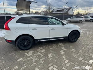 Volvo XC60  automata 4x4 - imagine 3