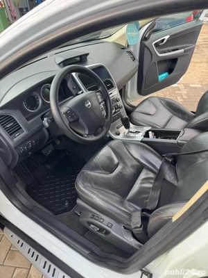 Volvo XC60  automata 4x4 - imagine 5
