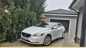 Volvo-V40-R-design-Xenon-Pano-Camera-1.6-Diesel-Park Assist-Inc.Scaune-6+1-Viteze-Full-Full-