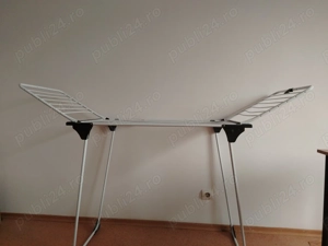 Întinzător pentru haine 