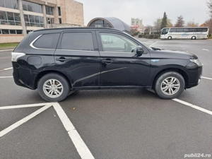 Vand Mitsubishi Outlander - imagine 2