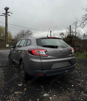 Renault Megane III Sport Tourer 1.5 Dci 2011 Euro 5 - imagine 4