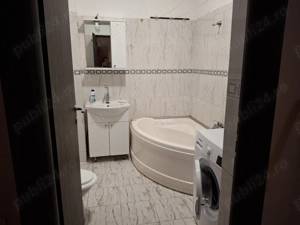 Închiriez garsoniera la parter