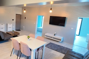  Închiriere apartament 3 camere   Via Carmina, Vladimirescu