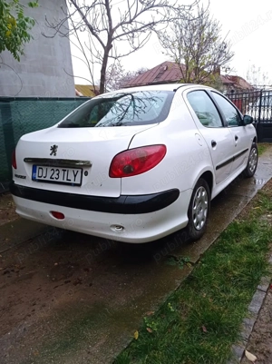 Peugeot 206 (2007)   Defect, pentru reparatii sau piese - imagine 2