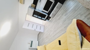 Apartament  2 camere  decomandat Titan  - imagine 2