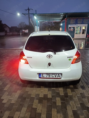 Vând Toyota Yaris 2009 - imagine 7